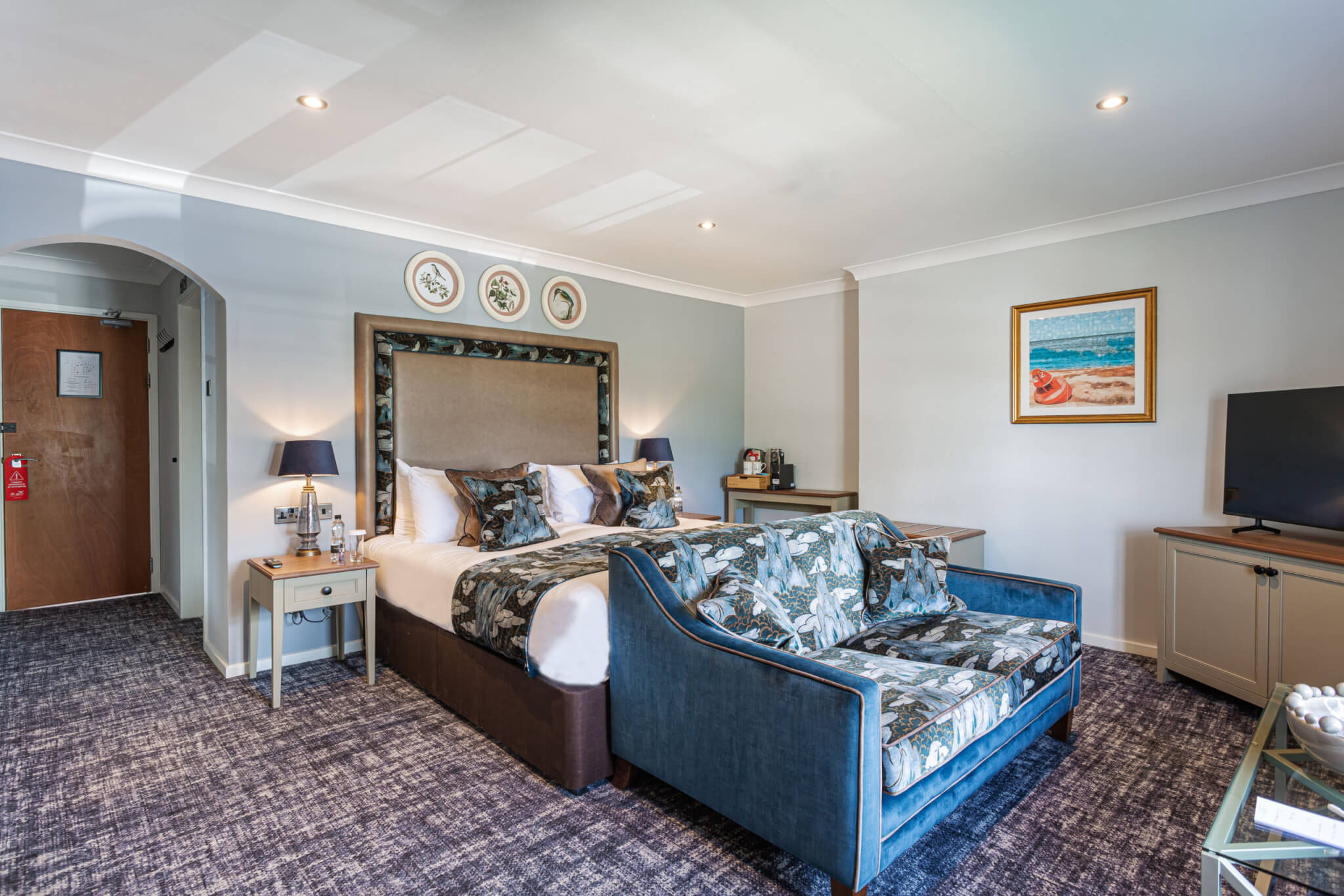 Manor Hotel Deluxe Double Room scaled