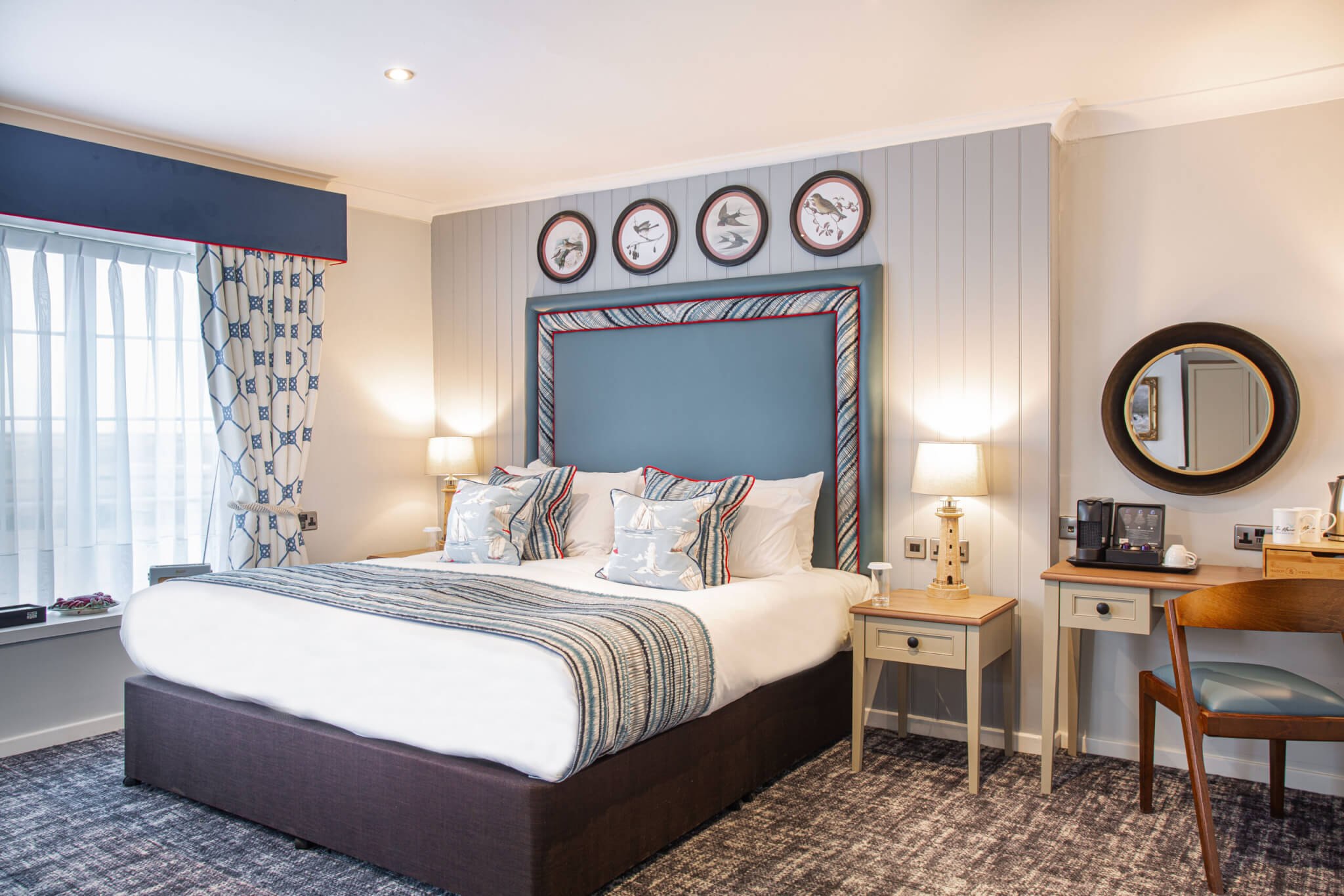 Manor Hotel Junior Suite Bedroom scaled